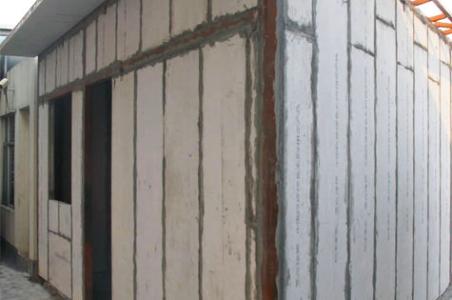 輕質(zhì)隔墻為什么不能作為建筑外墻？